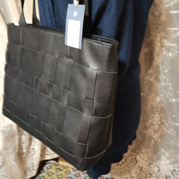 Universal* Thread black tote/ handbag New with Tags. - Picture 4 of 7